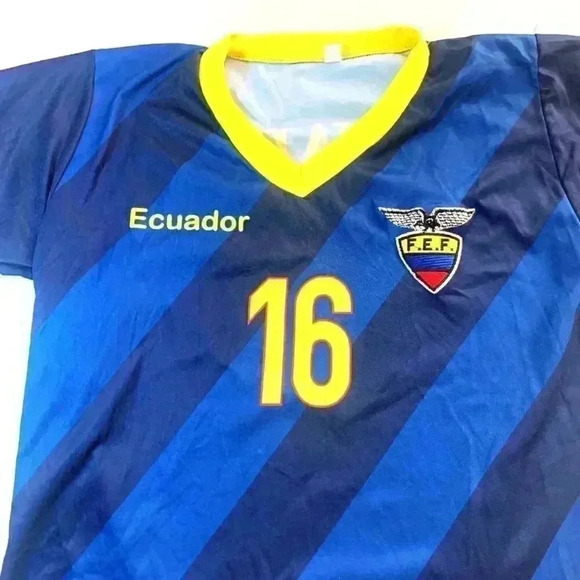 ECUADOR FIFA 2018 WORLS CUP SOCCER JERSEY #16 YOUTH SIZE 38 - Picture 3 of 10
